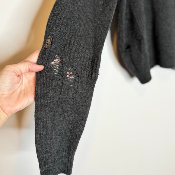 One Grey Day Carter Gray Merino Wool Shredded Pullover Women Small NWT - Picture 9 of 10